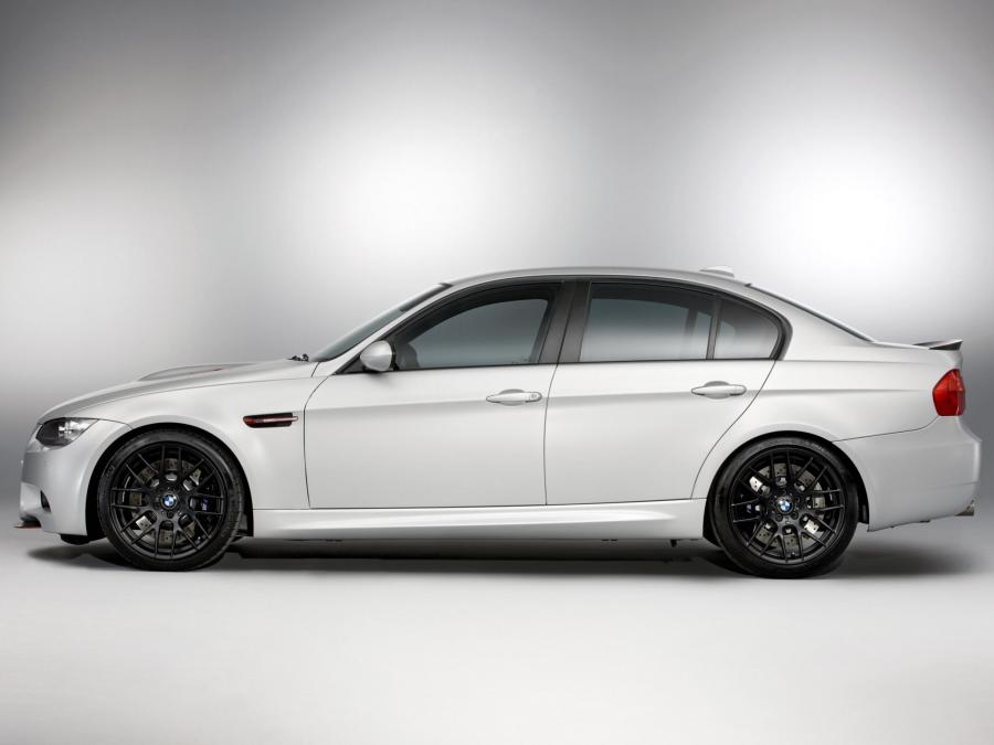  BMW M3 CRT 2011 года  (фото 15 из 76)